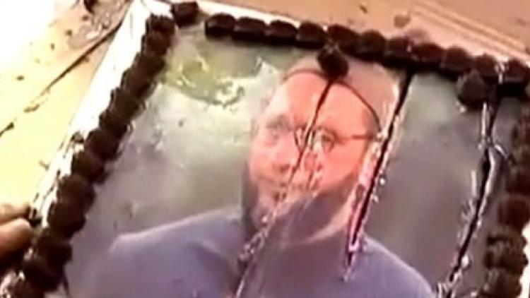 ರಾಜ್ ಠಾಕ್ರೆಯ ಬರ್ತ್ ಡೇ ಕೇಕ್ ಗೂ ಅಸದುದ್ದೀನ್ ಉವೈಸಿಗೂ ಎಲ್ಲಿಂದೆಲ್ಲಿಯ ಸಂಬಂಧ?