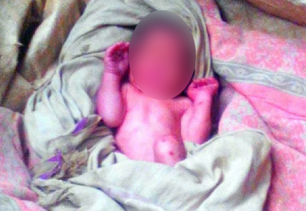 ನವಜಾತ ಶಿಶುವನ್ನು ಜೀವಂತ ಹೂತ ಹೆತ್ತಬ್ಬೆ !