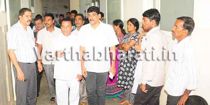 ಬಂಟ್ವಾಳ: ತಾ.ಪಂ. ಅಧ್ಯಕ್ಷ, ಉಪಾಧ್ಯಕ್ಷರಿಂದ ಆರೋಗ್ಯ ಕೇಂದ್ರಕ್ಕೆ ದಿಢೀರ್ ಬೇಟಿ