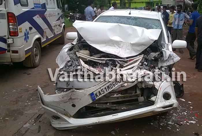 ಕೆಎಸ್ಸಾರ್ಟಿಸಿ ಬಸ್-ಕಾರು ಢಿಕ್ಕಿ: ಓರ್ವ ಮೃತ್ಯು; ನಾಲ್ವರು ಗಂಭೀರ