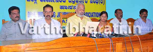 ಎಚ್.ಡಿ. ರೇವಣ್ಣಗೆ ಸಚಿವ ಎ.ಮಂಜು ಸವಾಲು