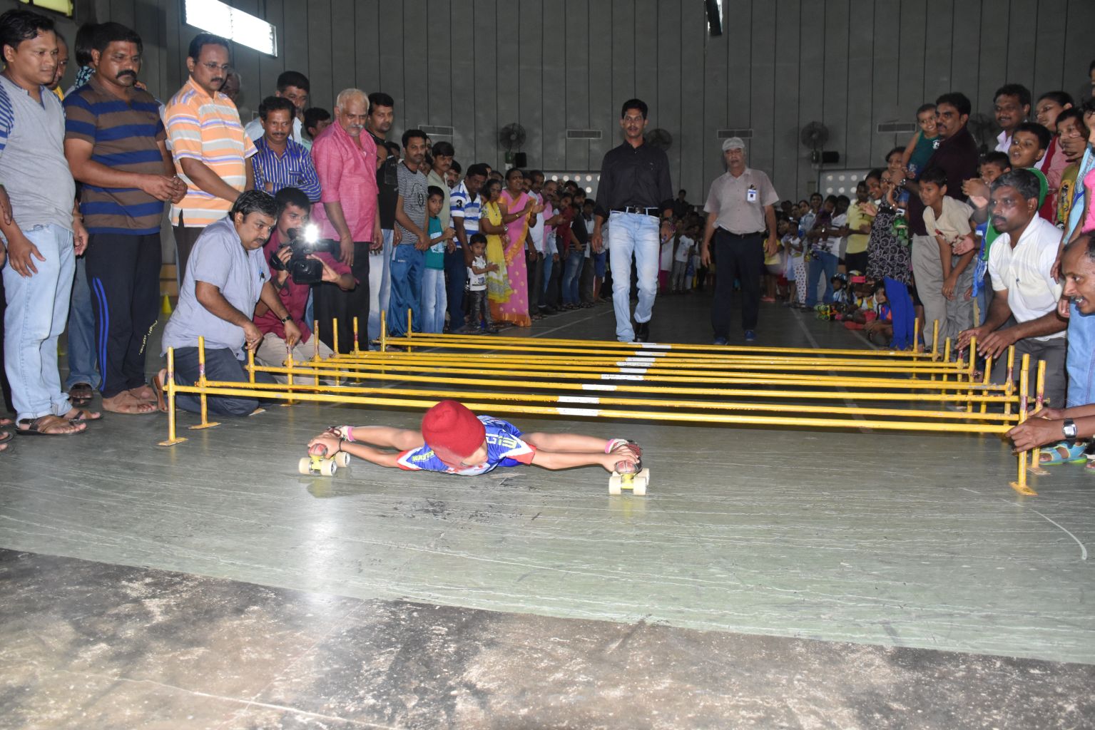 ರೋಲರ್ ಸ್ಕೇಟಿಂಗ್: ನಾಲ್ಕರ ಬಾಲೆಯ ಅಪರೂಪದ ಸಾಧನೆ