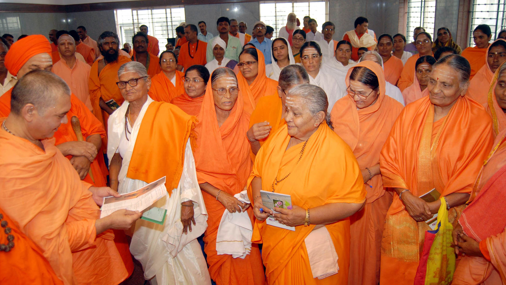 ಸಾಂಪ್ರದಾಯಿಕ ಸ್ವಾಮಿಗಳ ಅಂತರಂಗ ಶುದ್ಧಿಯಾಗಬೇಕಿದೆ: ನಿಡುಮಾಮಿಡಿ ಶ್ರೀ