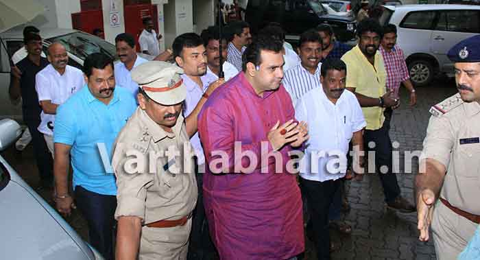 ತ್ರಾಸಿ ದುರಂತದ ಗಾಯಾಳುಗಳ ಯೋಗಕ್ಷೇಮ ವಿಚಾರಿಸಿದ ಸಚಿವ ಪ್ರಮೋದ್ ಮಧ್ವರಾಜ್