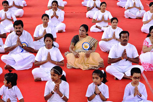 ಯೋಗ ದಿನಾಚರಣೆಯಲ್ಲಿ ಸಂಸ್ಕೃತದಲ್ಲಿ ಈಶ್ವರ ಪ್ರಾರ್ಥನೆ