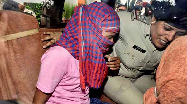 ನನ್ನನ್ನು ಪಾಸ್ ಮಾಡಿಸಿ ಎಂದು ಅಪ್ಪನಿಗೆ ಹೇಳಿದ್ದೆ, ಅವರು ಟಾಪರ್ ಮಾಡಿಸಿಬಿಟ್ಟರು !