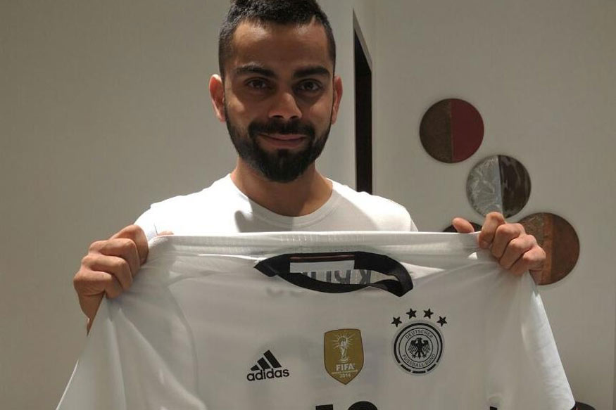 ಕೊಹ್ಲಿಗೆ ಉಡುಗೊರೆ ಕಳುಹಿಸಿಕೊಟ್ಟ ಜರ್ಮನಿಯ ಫುಟ್ಬಾಲ್ ಆಟಗಾರ ಕ್ರೂಸ್