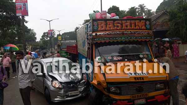 ಕಾರು-ಟೆಂಪೋ ಮಧ್ಯೆ ಢಿಕ್ಕಿ: ಇಬ್ಬರಿಗೆ ಗಾಯ