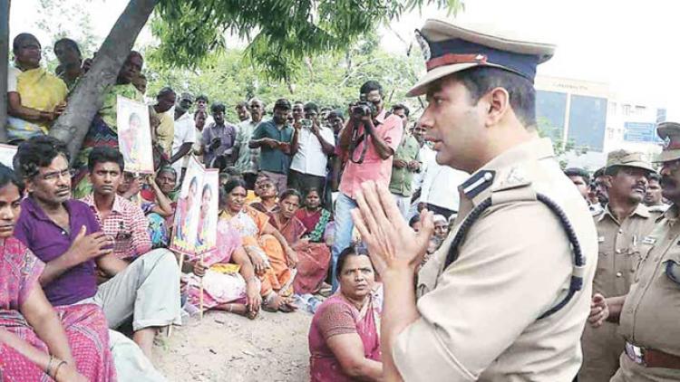 ಚೆನ್ನೈ: ಯುವತಿಯ ನಗ್ನ ಫೋಟೊ ಫೇಸ್‌ಬುಕ್‌ನಲ್ಲಿ ಹಾಕಿದಾತನ ಬಂಧನ