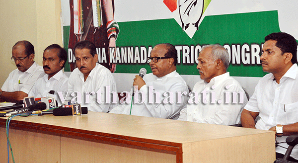 ಕಾಂಗ್ರೆಸ್‌ಮುಕ್ತ ಕರ್ನಾಟಕ ಮಾಡಲು ಹೊರಟಿದ್ದಾರೆಯೇ?: ಸಿಎಂ ವಿರುದ್ಧ ಪೂಜಾರಿ ವಾಗ್ದಾಳಿ
