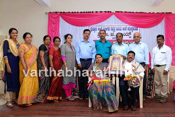 ಹಿರಿಯ ಅಂಚೆ ಅಧೀಕ್ಷಕ ಟಿ.ಜಿ. ನಾಯ್ಕ ಅವರಿಗೆ ವಿದಾಯ ಸಮಾರಂಭ