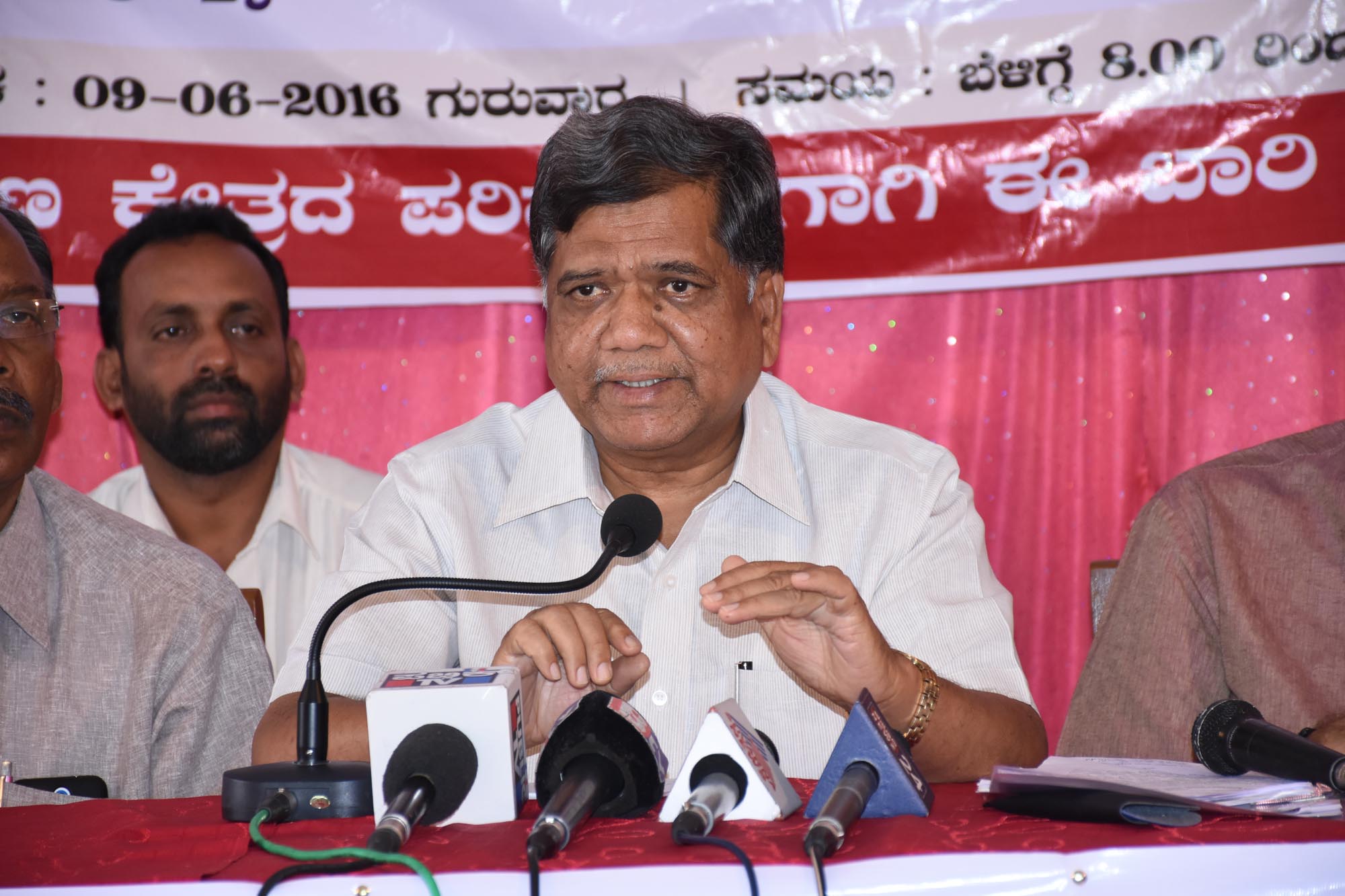 ಎಫ್‌ಡಿಸಿ ಪರೀಕ್ಷೆ ಪ್ರಶ್ನೆ ಪತ್ರಿಕೆ ಸೋರಿಕೆ: ಮರು ಪರೀಕ್ಷೆಗೆ ಶೆಟ್ಟರ್ ಆಗ್ರಹ