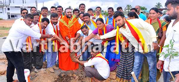 ಹಾಸನ: ಕರವೇ ವತಿಯಿಂದ 2 ಸಾವಿರ ಗಿಡ ನೆಡುವ ಕಾರ್ಯಕ್ರಮ