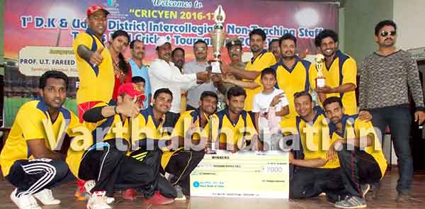 ಯೆನೆಪೊಯ ವಿ.ವಿ. ವತಿಯಿಂದ ಕ್ರಿಕ್‌ಯೆನ್ ಟೆನ್ನಿಸ್ ಬಾಲ್ ಕ್ರಿಕೆಟ್ ಪಂದ್ಯಾಟ