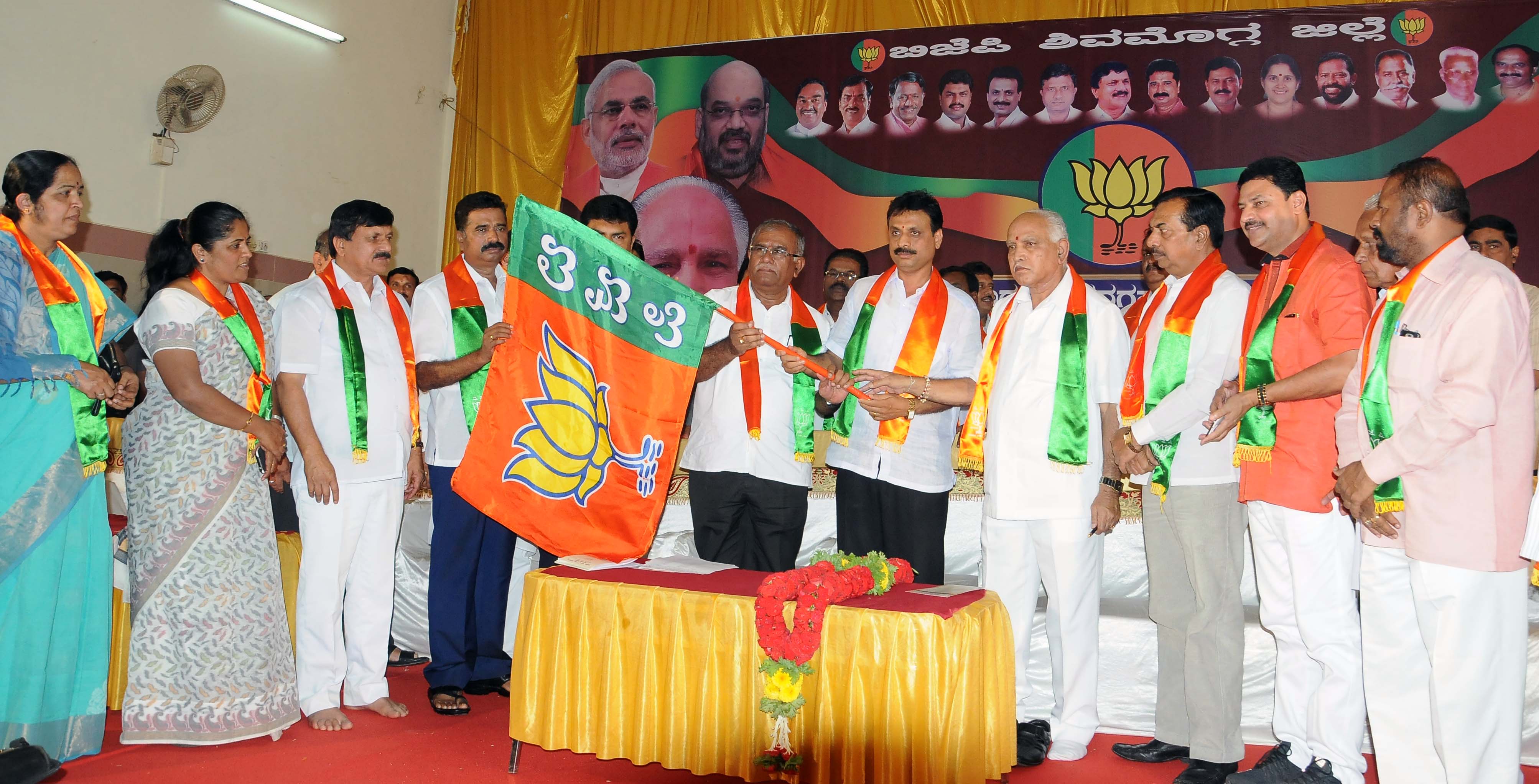 ಚುನಾವಣೆ ಟಿಕೆಟ್: ಸರ್ವೇ ಮೂಲಕ ಬಿಜೆಪಿ ಅಭ್ಯರ್ಥಿಗಳ ಆಯ್ಕೆ