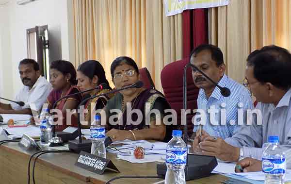 ಬಡವರಿಗೂ ಮರಳು ಸಿಗುವಂತೆ ಮರಳು ನೀತಿ ಸಡಿಲಗೊಳಿಸಲು ಒತ್ತಾಯ