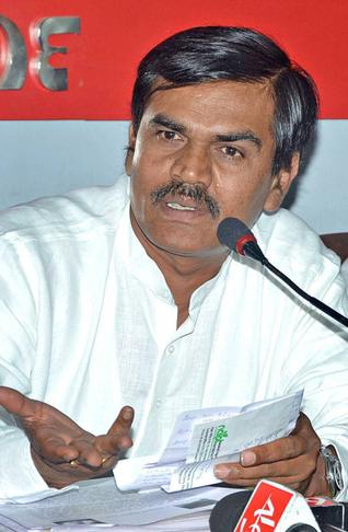 ಡಿವೈಎಸ್ಪಿ ಕಲ್ಲಪ್ಪ ಆತ್ಮಹತ್ಯೆ ಪ್ರಕರಣ :  ಮಾಜಿ ಸಚಿವ-ಹಾಲಿ ಶಾಸಕರ ಕೈವಾಡ: ನಡಹಳ್ಳಿ ಆರೋಪ