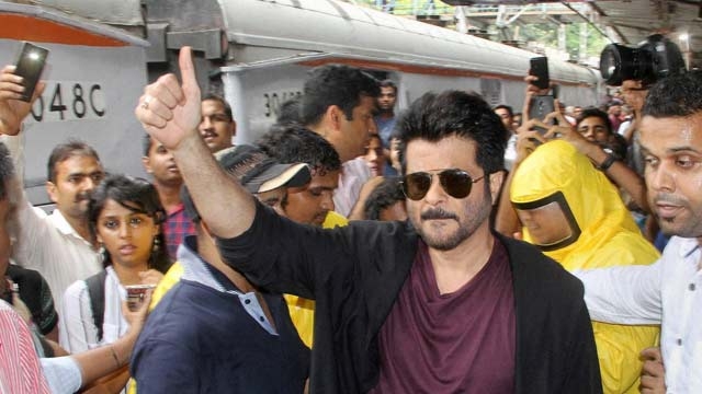 ಮುಂಬೈ ರೈಲಿನಲ್ಲಿ ಪ್ರಚಾರ ಟ್ರಿಪ್: ಅನಿಲ್ ಕಪೂರ್ ಗೆ  ಪಶ್ಚಿಮ ರೈಲ್ವೆ ನೋಟಿಸ್