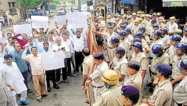 ಮೂರು ದಿನ ಕಳೆದರೂ ಆರೋಪಿಗಳ ಬಂಧನವಾಗಿಲ್ಲ