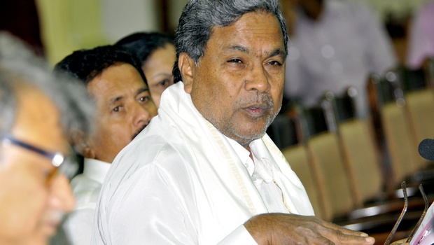 ಬಿಜೆಪಿ-ಜೆಡಿಎಸ್ ನೈತಿಕ ದಿವಾಳಿ:  ಮುಖ್ಯಮಂತ್ರಿ ಸಿದ್ದರಾಮಯ್ಯ ಲೇವಡಿ