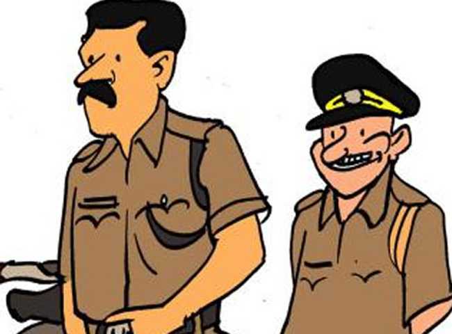 ಮಾವನಿಗೆ ಸಾರ್ವಜನಿಕರಿಂದ ಗೂಸಾ ಕೊಡಿಸಿದ ಆಧುನಿಕ ಸೊಸೆ