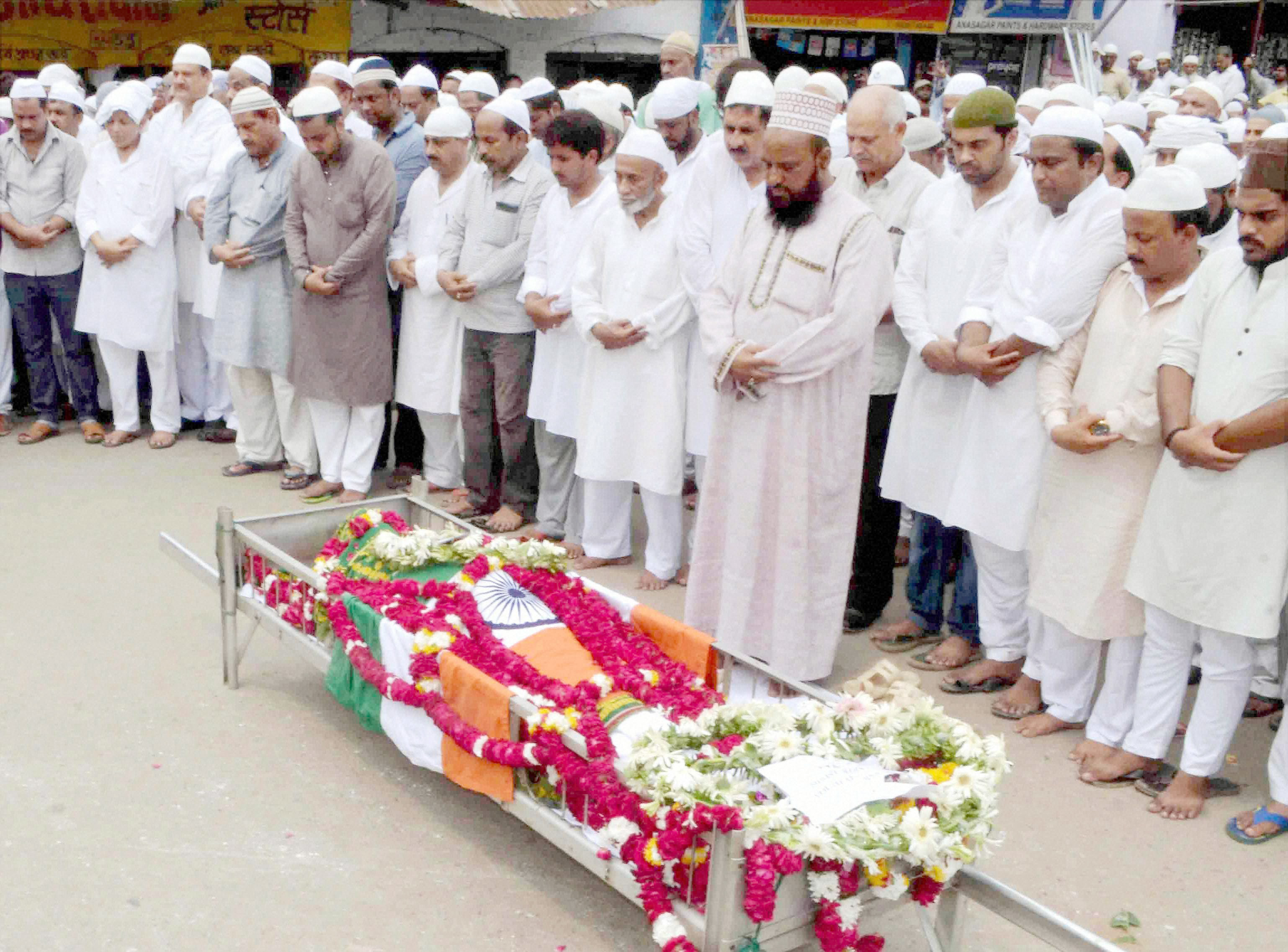 ಹಾಕಿ ದಂತಕತೆ ಮುಹಮ್ಮದ್ ಶಾಹಿದ್‌ಗೆ ಅಂತಿಮ ವಿದಾಯ