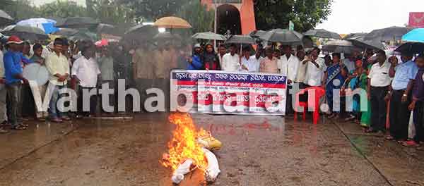 ದಲಿತ ದೌರ್ಜನ್ಯದ ಹಿಂದೆ ರಾಜಕೀಯ ಅಜೆಂಡಾ: ಜಿ.ರಾಜಶೇಖರ್