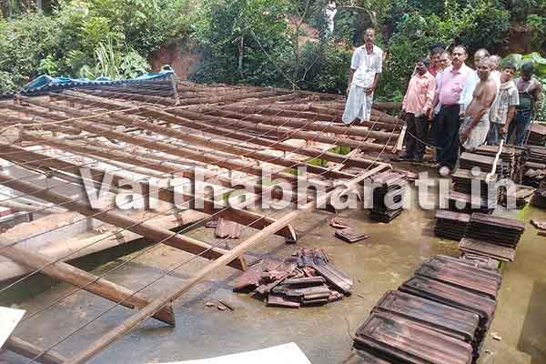 ಪುತ್ತೂರು: ಗಾಳಿ ಮಳೆಗೆ ಮನೆ ಕುಸಿತ