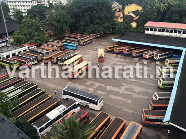 ಬಸ್ ಮುಷ್ಕರ: ಸಂಕಷ್ಟದಲ್ಲಿ ಜನಜೀವನ