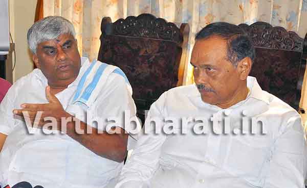 ಧಮ್ಕಿ ಹಾಕಿ ಎಸಿ ಪ್ರಕರಣವನ್ನು ಮುಚ್ಚಿ ಹಾಕುವ ಕುತಂತ್ರ: ಎಚ್.ಡಿ. ರೇವಣ್ಣ ಆರೋಪ