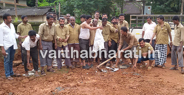 ಪುತ್ತೂರು: ರಿಕ್ಷಾ ಚಾಲಕರಿಂದ ಶ್ರಮದಾನ