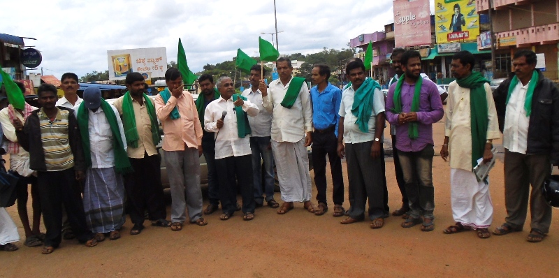 ರಾಜ್ಯದ ಸಂಸದರು ರಾಜೀನಾಮೆ ನೀಡಲಿ:  ಮಂಜುನಾಥ ಗೌಡ