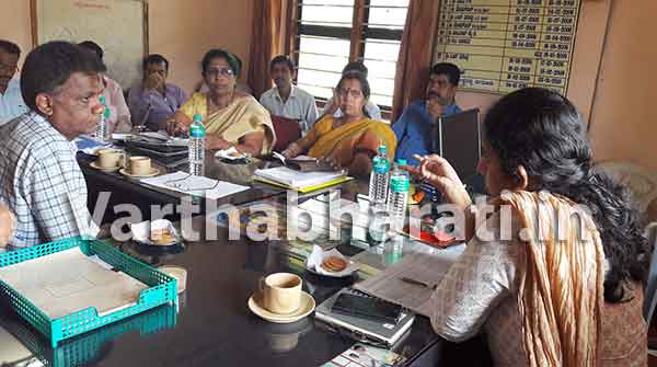 ಬೆಳ್ತಂಗಡಿ: ವಿವಿಧ ಯೋಜನೆಗಳ ಅನುಷ್ಠಾನದ ಪ್ರಗತಿ ಪರಿಶೀಲಿಸಿದ ಜಿ.ಪಂ. ಸಿಇಒ