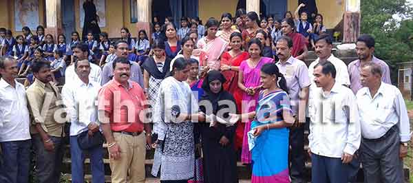 ಪಡುಪಣಂಬೂರು: ಸರಕಾರಿ ಶಾಲಾ ಶಿಕ್ಷಕರ ವರ್ಗಾವಣೆ ವಿರೋಧಿಸಿ ಪೋಷಕರಿಂದ ತರಗತಿಗೆ ಬೀಗ