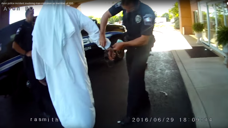 200 ಮಿಲಿಯ ಡಾಲರ್ ಪರಿಹಾರ ಕೇಳುವೆ  ಕ್ಷಮಾಪಣೆ ತಿರಸ್ಕರಿಸಿದ ಅಮೆರಿಕದಲ್ಲಿ ಬಂಧಿತ ಯುಎಇ ಪ್ರಜೆ