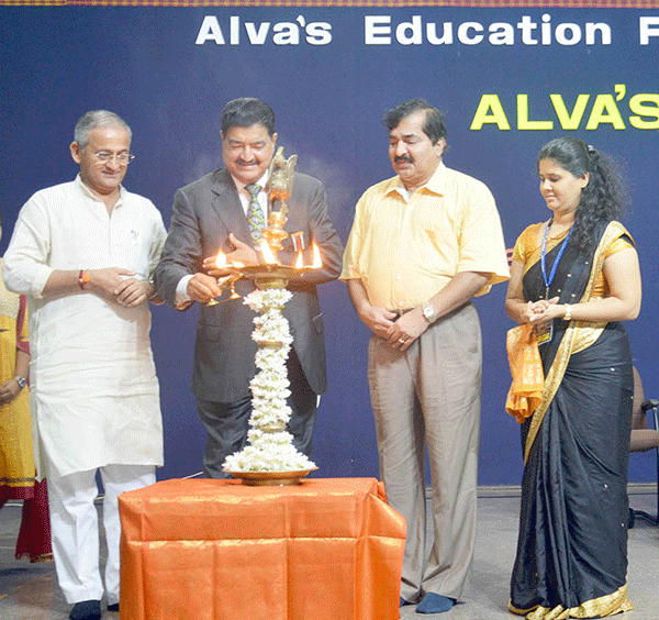 ಆಳ್ವಾಸ್ ಪ್ರಗತಿ’ ಉದ್ಯೋಗಮೇಳ ಸಂಪನ್ನ