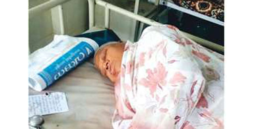 ವೃದ್ಧೆ ತಾಯಿಯನ್ನು ದೇವಸ್ಥಾನದಲ್ಲಿ ಬಿಟ್ಟುಹೋದ ಮಕ್ಕಳು !