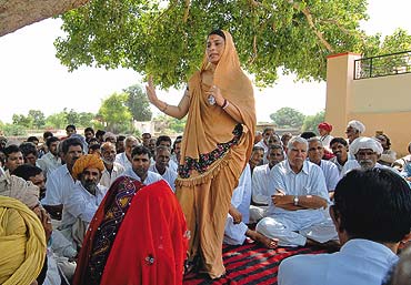 ಪ್ರಜಾಪ್ರಭುತ್ವದ ಶವಪೆಟ್ಟಿಗೆಗೆ ಮತ್ತೊಂದು ಮೊಳೆ