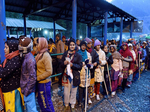 ಅಮರನಾಥ ಯಾತ್ರೆ ತಾತ್ಕಾಲಿಕ ರದ್ದು, ಇಂಟರ್‌ನೆಟ್, ಮೊಬೈಲ್ ಸೇವೆ ಸ್ಥಗಿತ