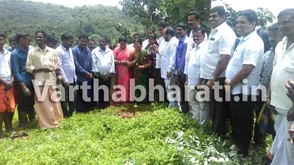 ಪುತ್ತೂರು: ಕಾವು -ಮಾಡ್ನೂರು ಅಂಬೇಡ್ಕರ್ ಭವನಕ್ಕೆ ಶಿಲಾನ್ಯಾಸ