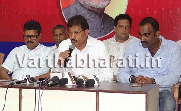 ಆರೋಪಿಗಳ ಪರ ವಕಾಲತ್ತು: ವಕೀಲರಿಂದ ಅಸ್ಪಷ್ಟ ಹೇಳಿಕೆ