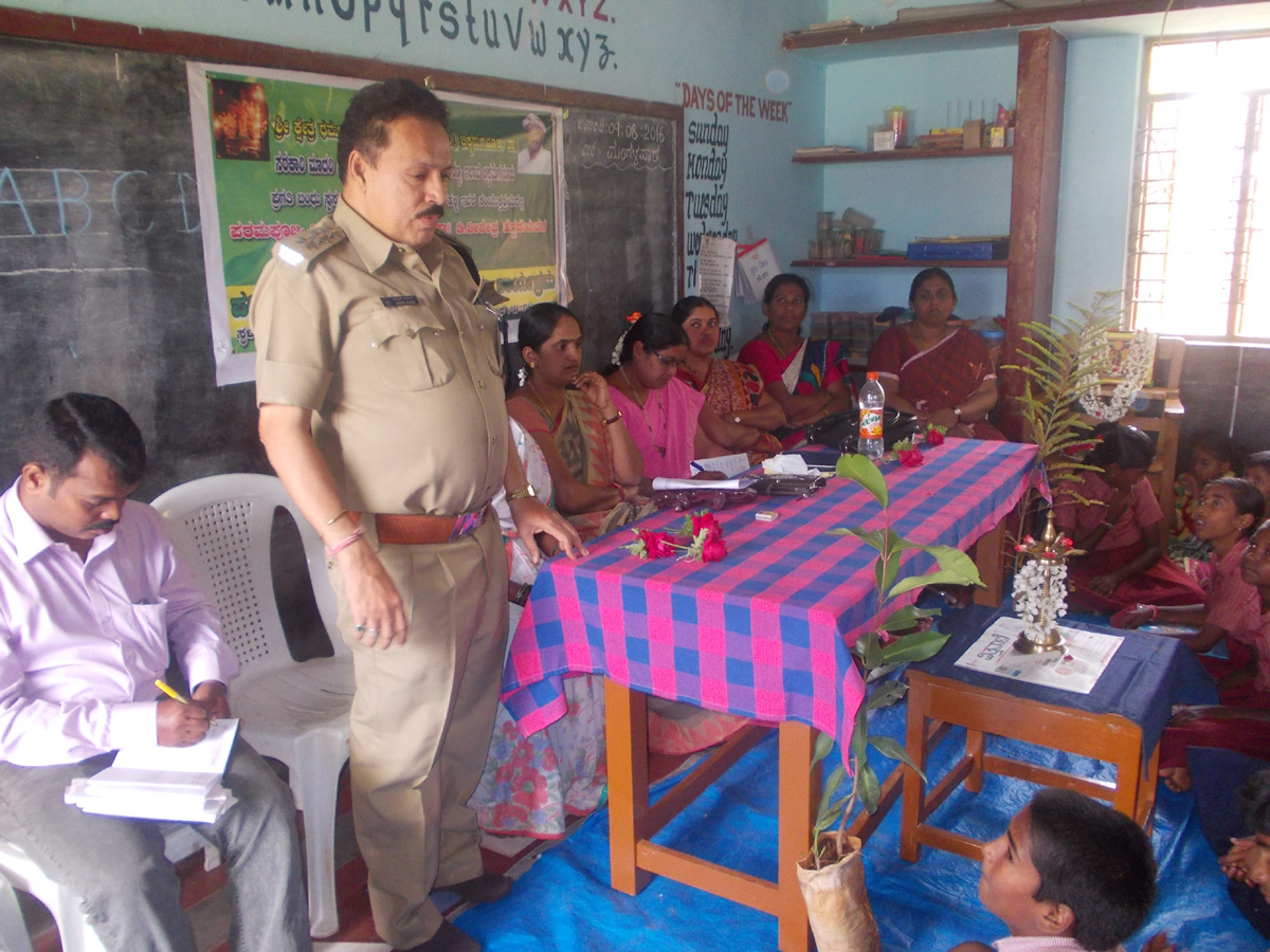 ಮುಂದಿನ ಪೀಳಿಗೆಗಾಗಿ ಗಿಡ ಬೆಳೆಸಿ: ಅರಣ್ಯಾಧಿಕಾರಿ ಅಝೀಝ್