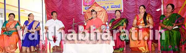 ಮಹಿಳೆಯನ್ನು ಮಾತೆಯಾಗಿ ಗೌರವಿಸುವ ಸಮಾಜ ನಮ್ಮದು: ಶ್ರೀ ಮಾತಾನಂದಮಯೀ