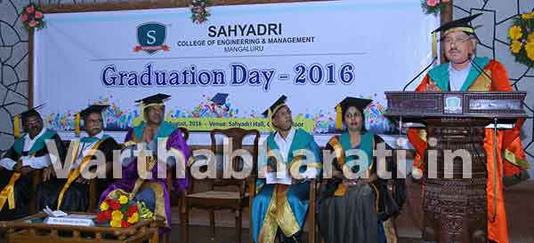 ನಿರಂತರ ಅಧ್ಯಯನದಿಂದ ಸಾಧನೆ ಮಾಡಲು ಸಾಧ್ಯ: ಘನಶ್ಯಾಮ್ ದಾಸ್‌