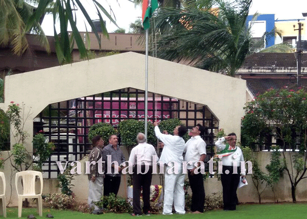 ಬ್ರಹ್ಮಗಿರಿಯ ಸಾಯಿರಾಧಾ ಪ್ರೈಡ್‌ನಲ್ಲಿ ಸಾತಂತ್ರೋತ್ಸವ ಆಚರಣೆ