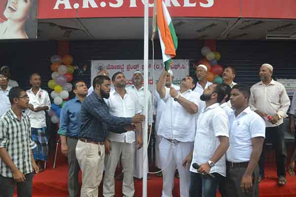 ಜೋಕಟ್ಟೆ ಫ್ರೆಂಡ್ಸ್ ಕ್ಲಬ್ ವತಿಯಿಂದ ಸ್ವಾತಂತ್ರೋತ್ಸವ ಆಚರಣೆ