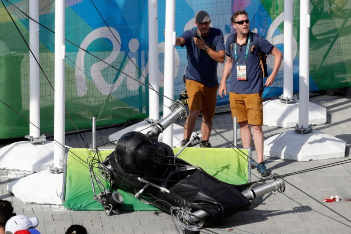 ಒಲಿಂಪಿಕ್ಸ್ ಪಾರ್ಕ್‌ನಲ್ಲಿ ಓವರ್ ಹೆಡ್ ಟಿವಿ ಕ್ಯಾಮರಾ ಬಿದ್ದು ಏಳು ಮಂದಿಗೆ ಗಾಯ