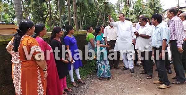 ಕೆ.ಪಿ.ಟಿ.: ಮಹಿಳಾ ಹಾಸ್ಟೆಲ್‌ಗೆ ಐವನ್ ಭೇಟಿ