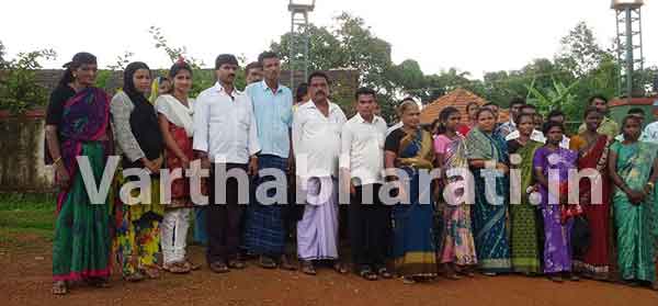 ಇಡಬೆಟ್ಟು: ಸರಕಾರಿ ಶಾಲೆಯ ಶಿಕ್ಷಕರ ವರ್ಗಾವಣೆ ಖಂಡಿಸಿ ತರಗತಿ ಬಹಿಷ್ಕಾರ