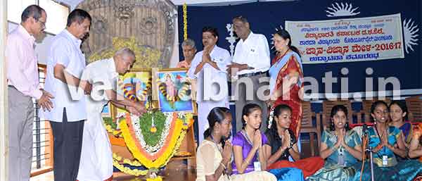 ಶಾರದಾ ವಿದ್ಯಾಲಯದಲ್ಲಿ ಜಿಲ್ಲಾ ಮಟ್ಟದ ಜ್ಞಾನ-ವಿಜ್ಞಾನ ಮೇಳ ಉದ್ಘಾಟನೆ